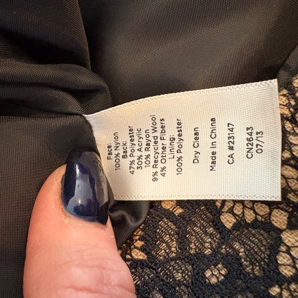 ✨ Black Lace Overlay Pencil Skirt – Elegant & Trendy - Picture 9 of 9